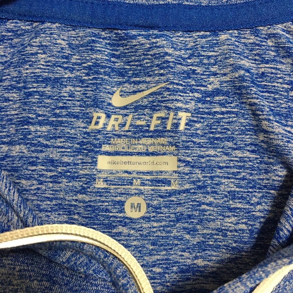 Nike University of Kentucky 1/4 zip dri fit pullover. Size medium - Picture 6 of 8
